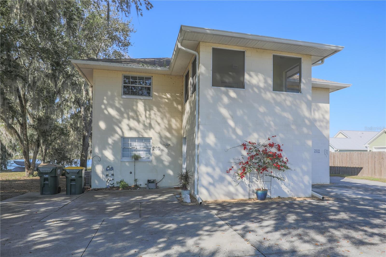 260 S CENTRAL AVE, UMATILLA, FL — photo 74