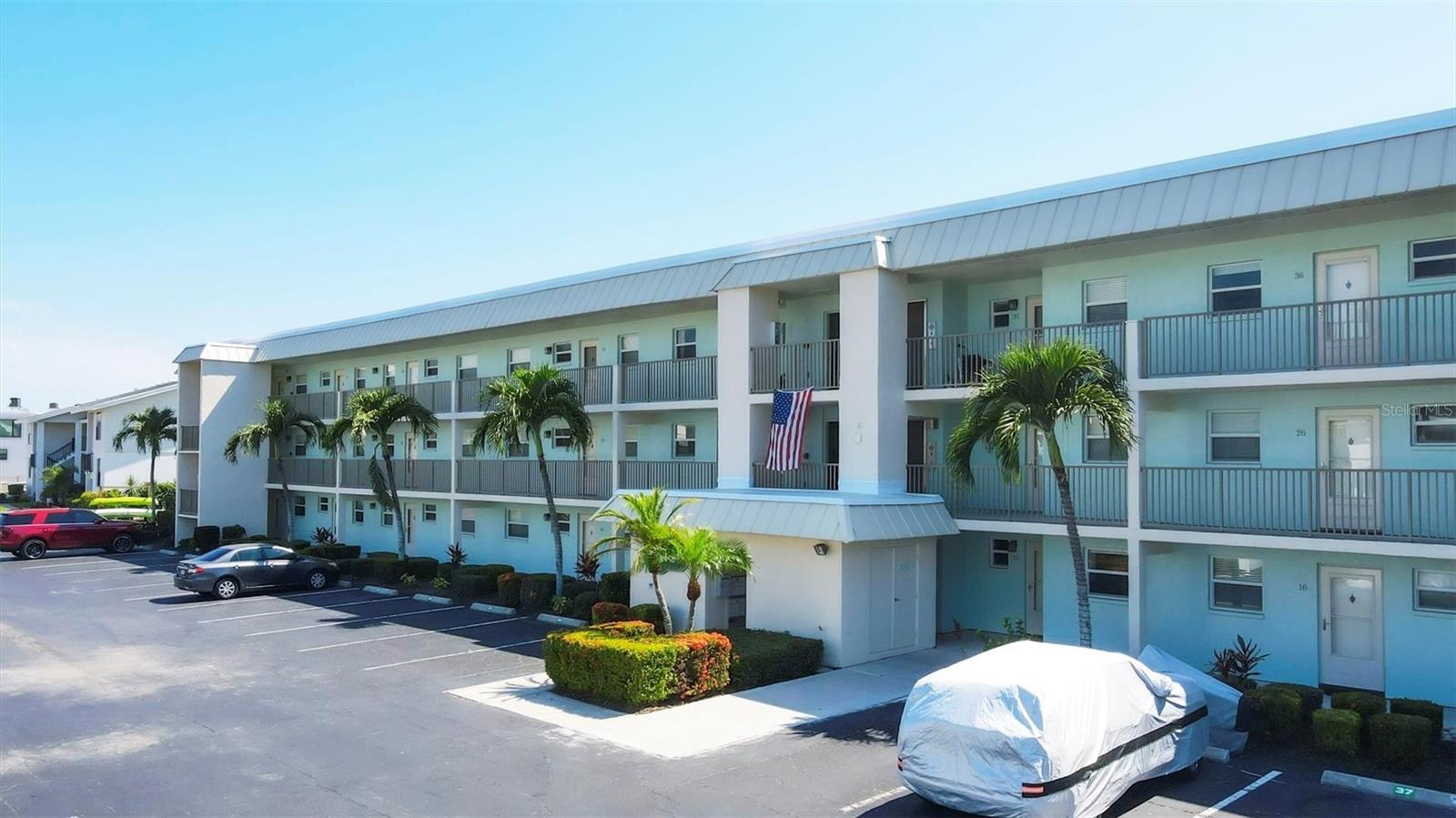 9200 MIDNIGHT PASS RD #24, SARASOTA, FL — photo 2