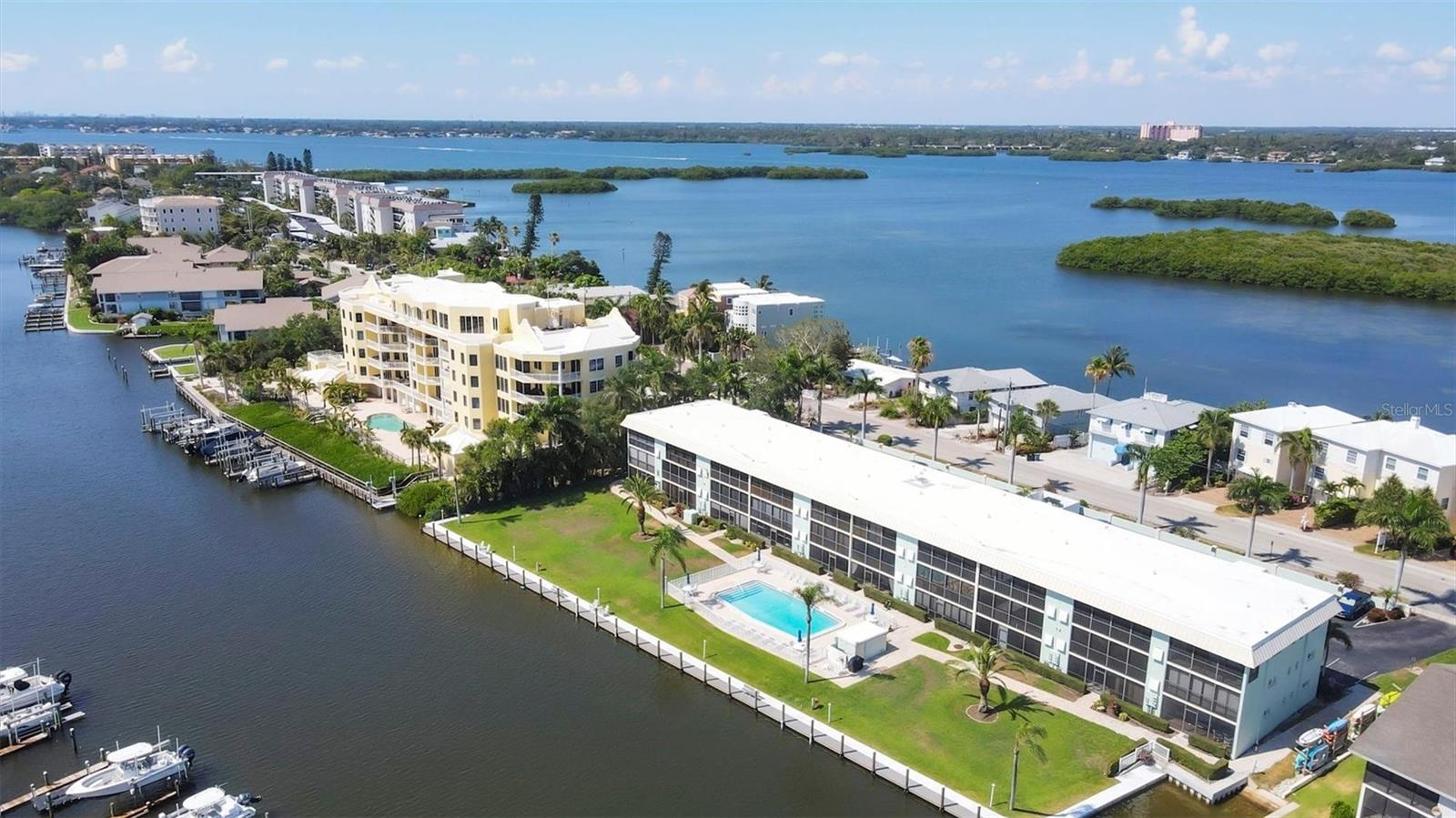 9200 MIDNIGHT PASS RD #24, SARASOTA, FL — photo 42
