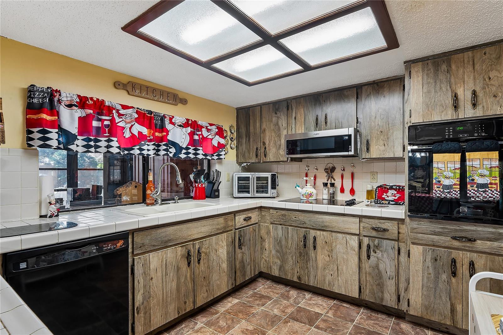 11122 MADERIA ST, SPRING HILL, FL — photo 13