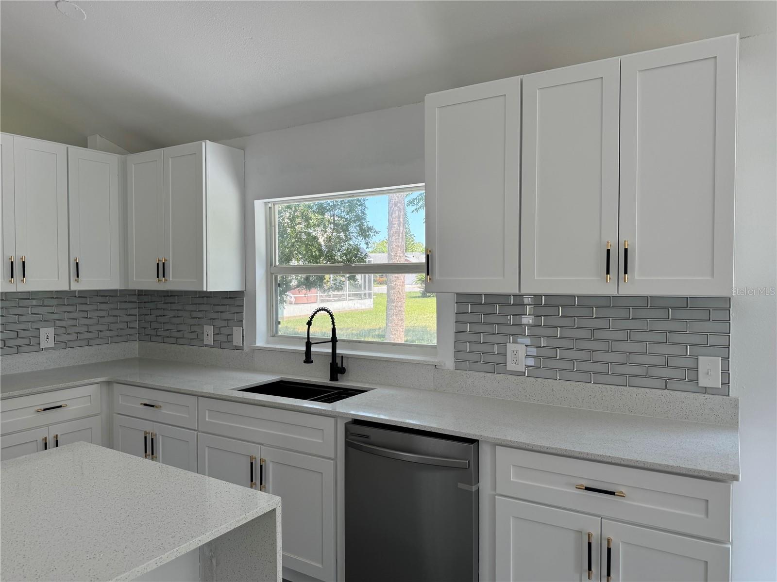 215 HOLLOWBROOK CIR, DAYTONA BEACH, FL — photo 21