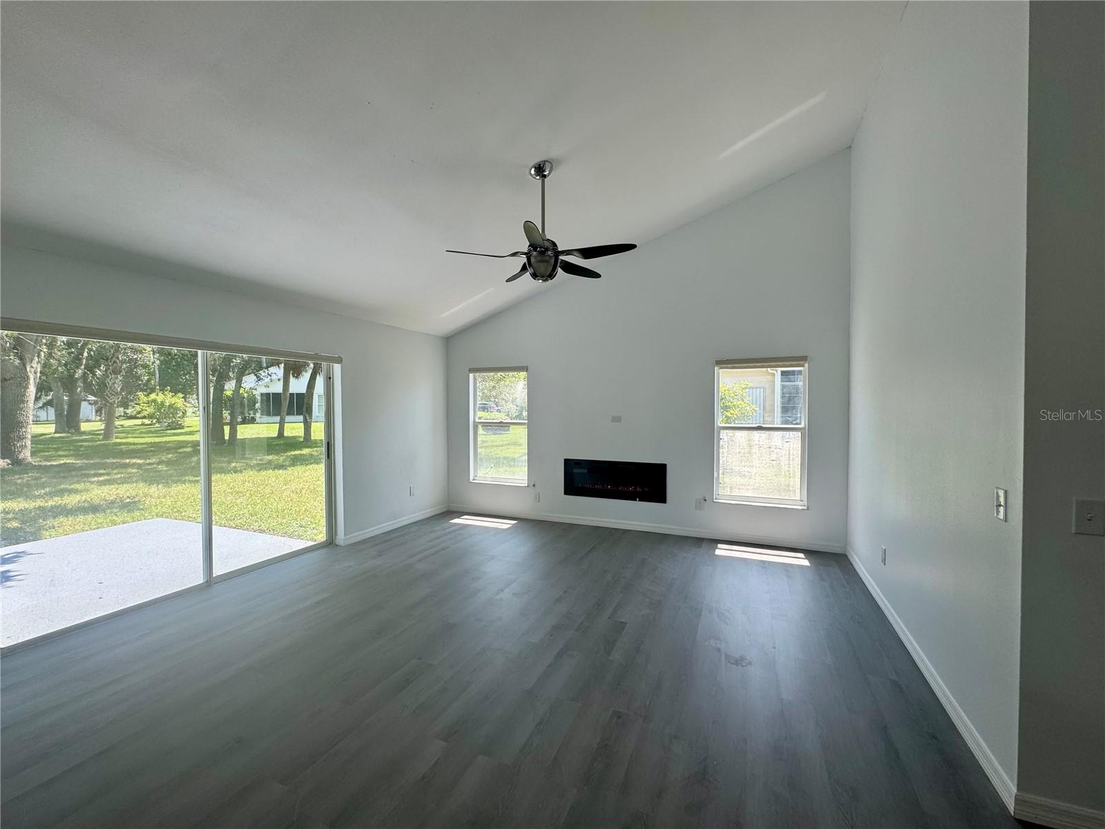215 HOLLOWBROOK CIR, DAYTONA BEACH, FL — photo 25