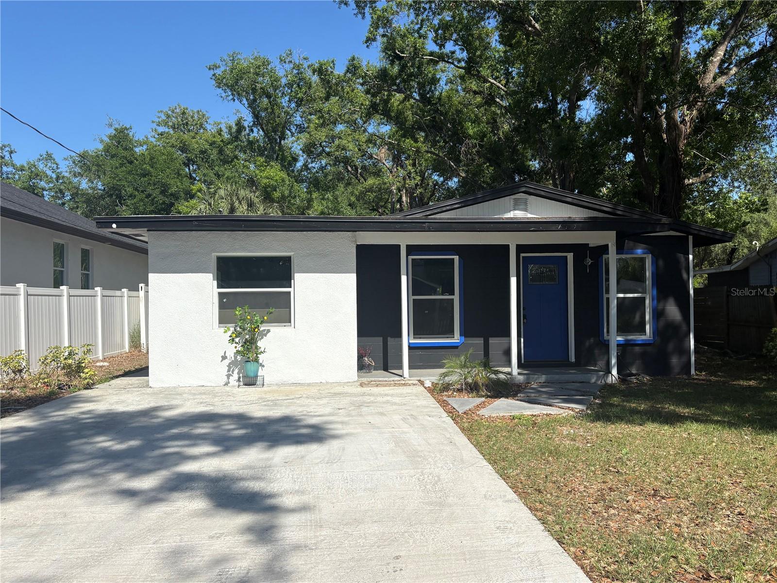 7019 N WILLOW AVE, TAMPA, FL — photo 2