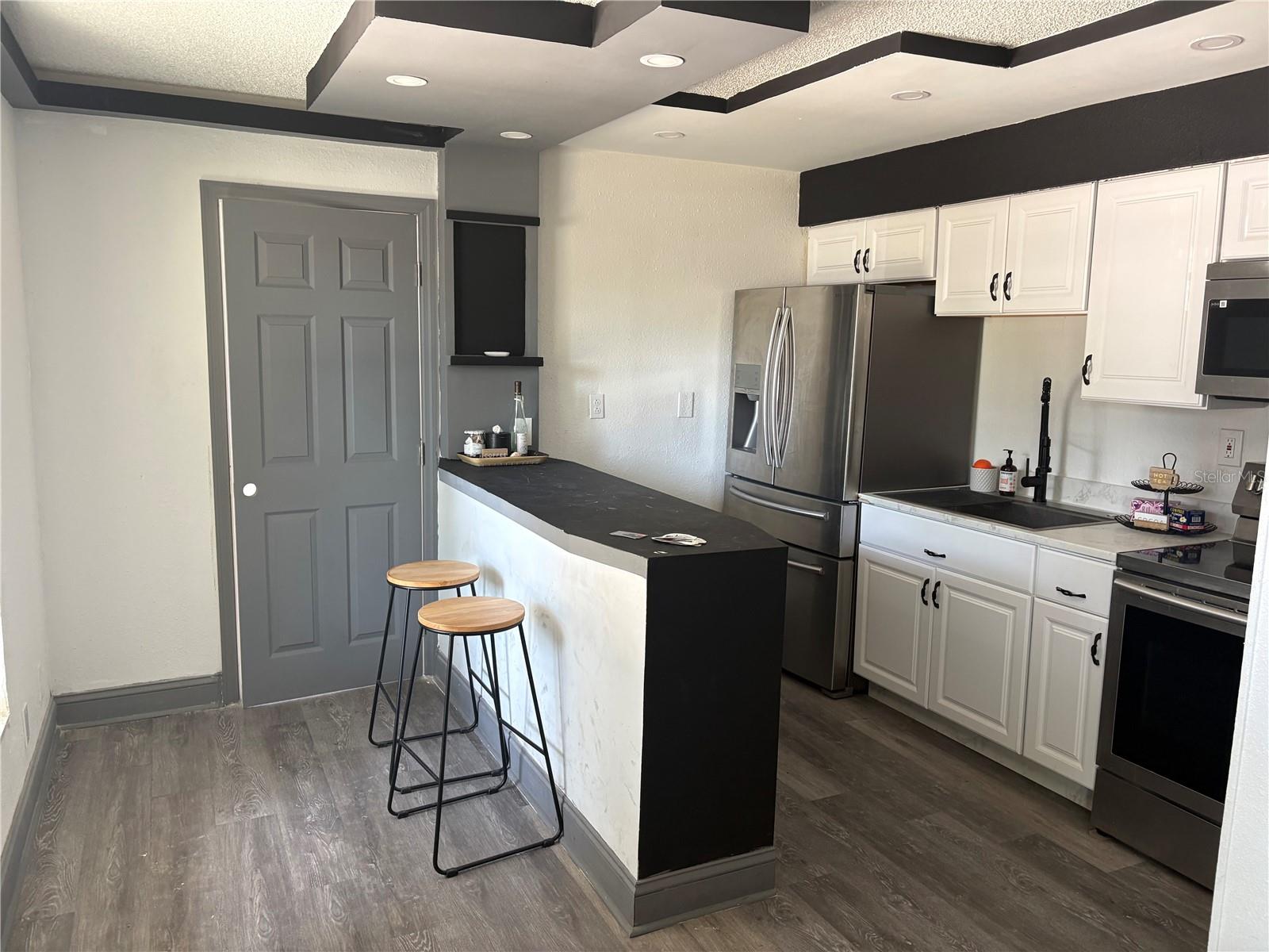 7019 N WILLOW AVE, TAMPA, FL — photo 5