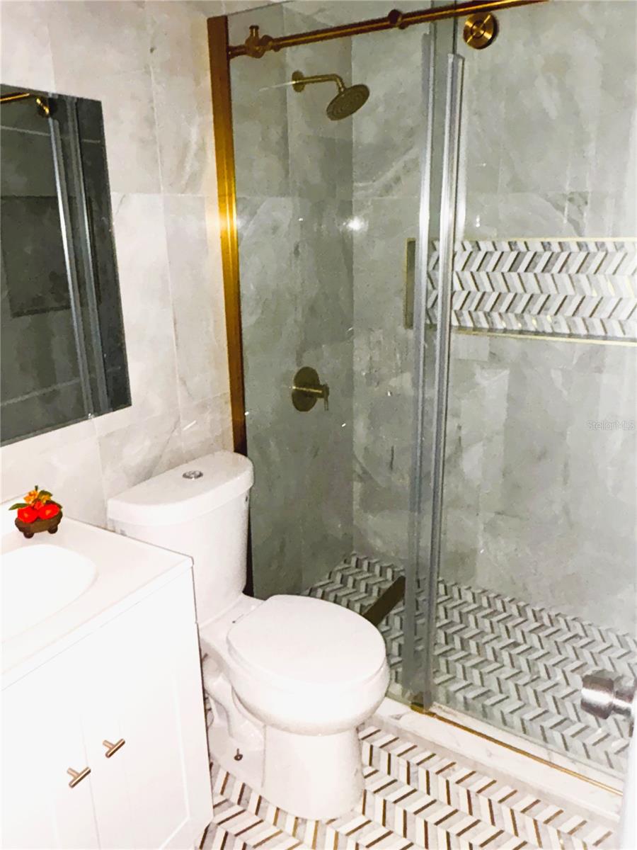 7019 N WILLOW AVE, TAMPA, FL — photo 8