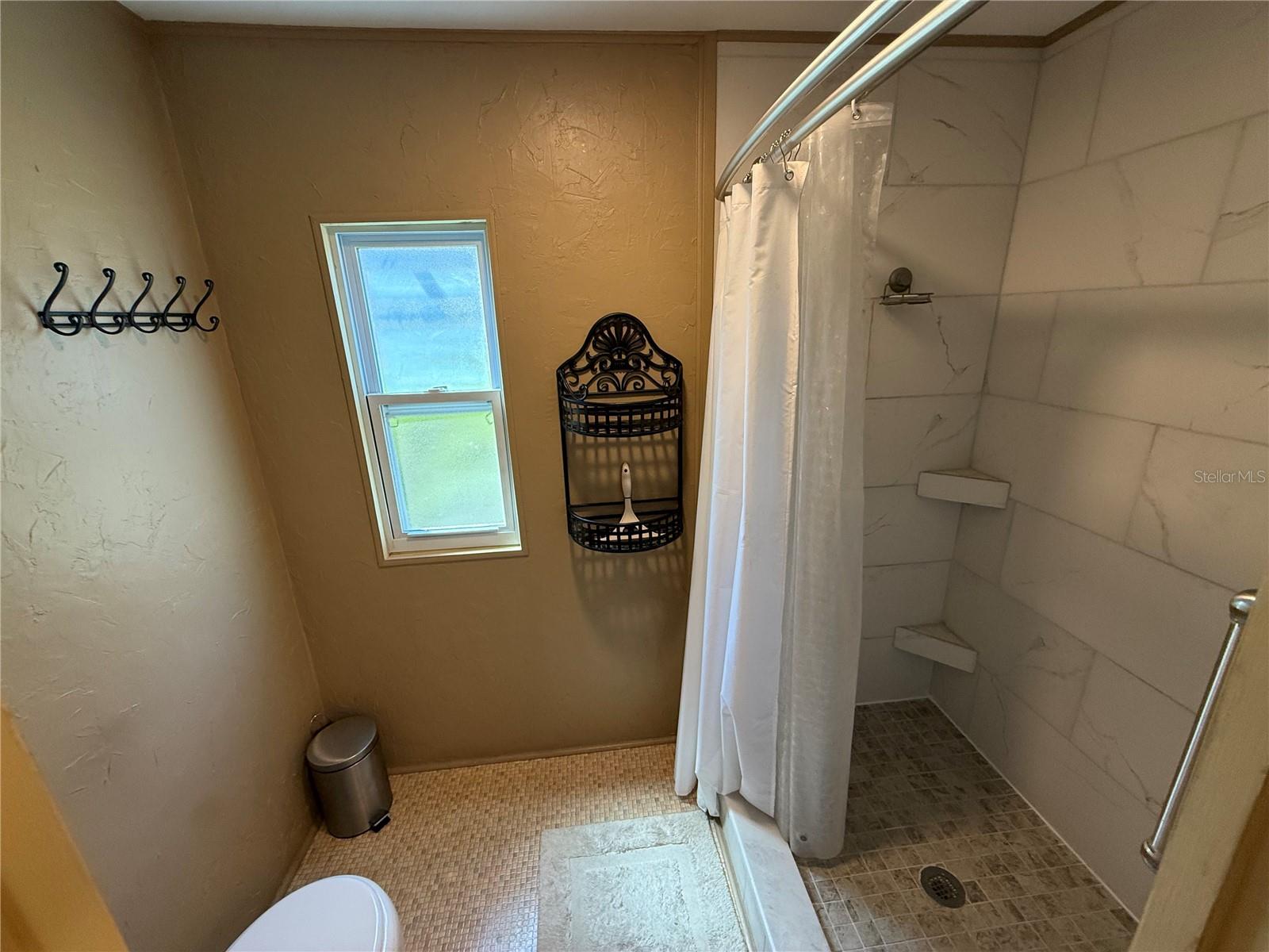 9 S BOBWHITE RD, WILDWOOD, FL — photo 18