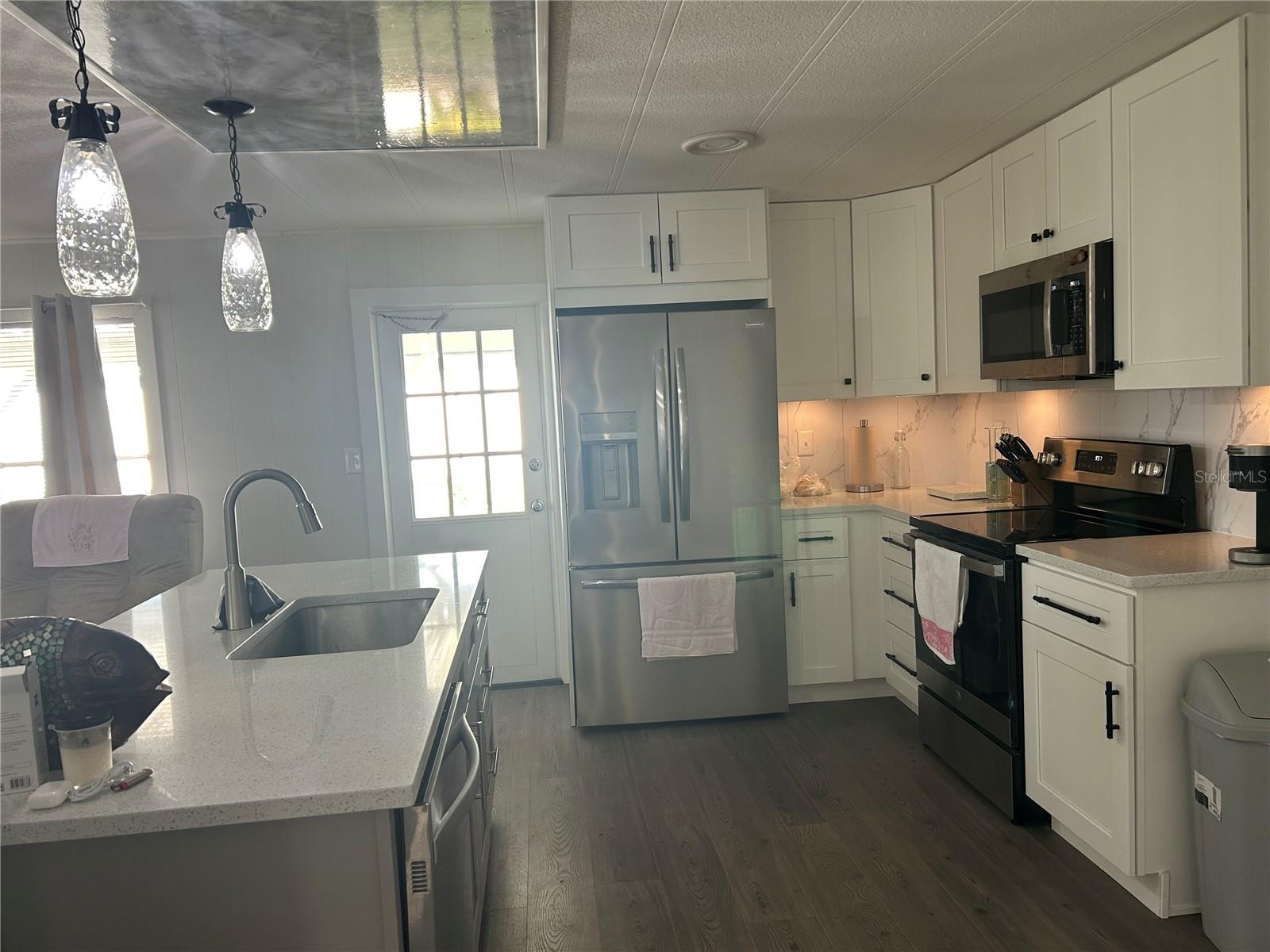 3221 SWEET GUM TER, SARASOTA, FL — photo 5