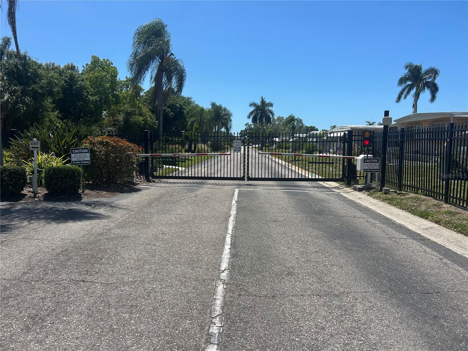 3221 SWEET GUM TER, SARASOTA, FL — photo 46