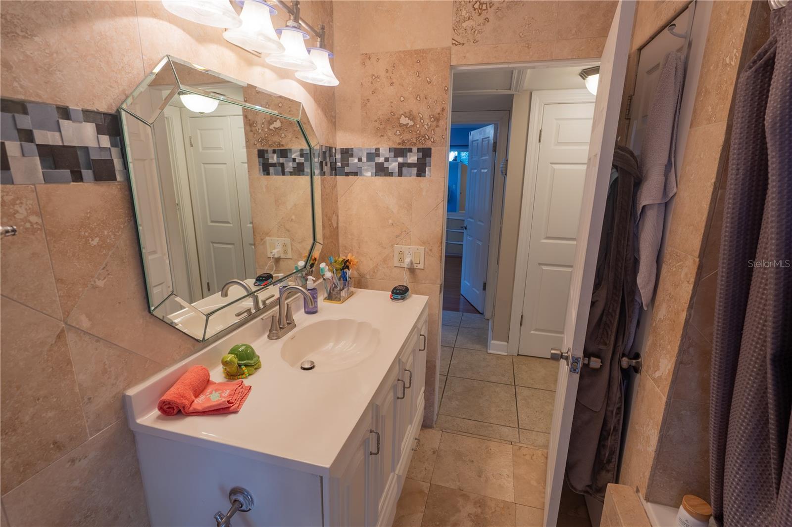 33 SOUTHWIND DR, BELLEAIR BLUFFS, FL — photo 29