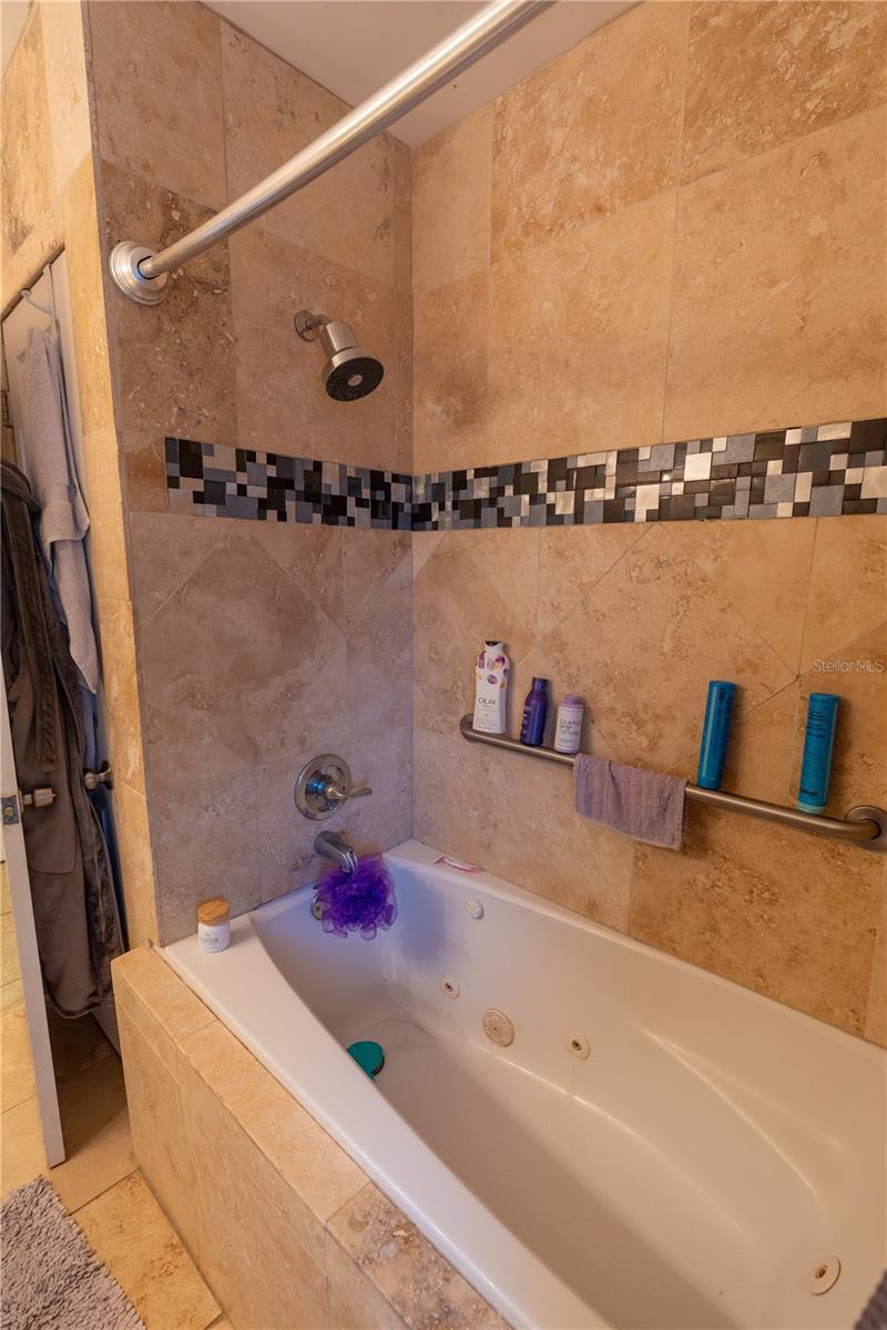 33 SOUTHWIND DR, BELLEAIR BLUFFS, FL — photo 30