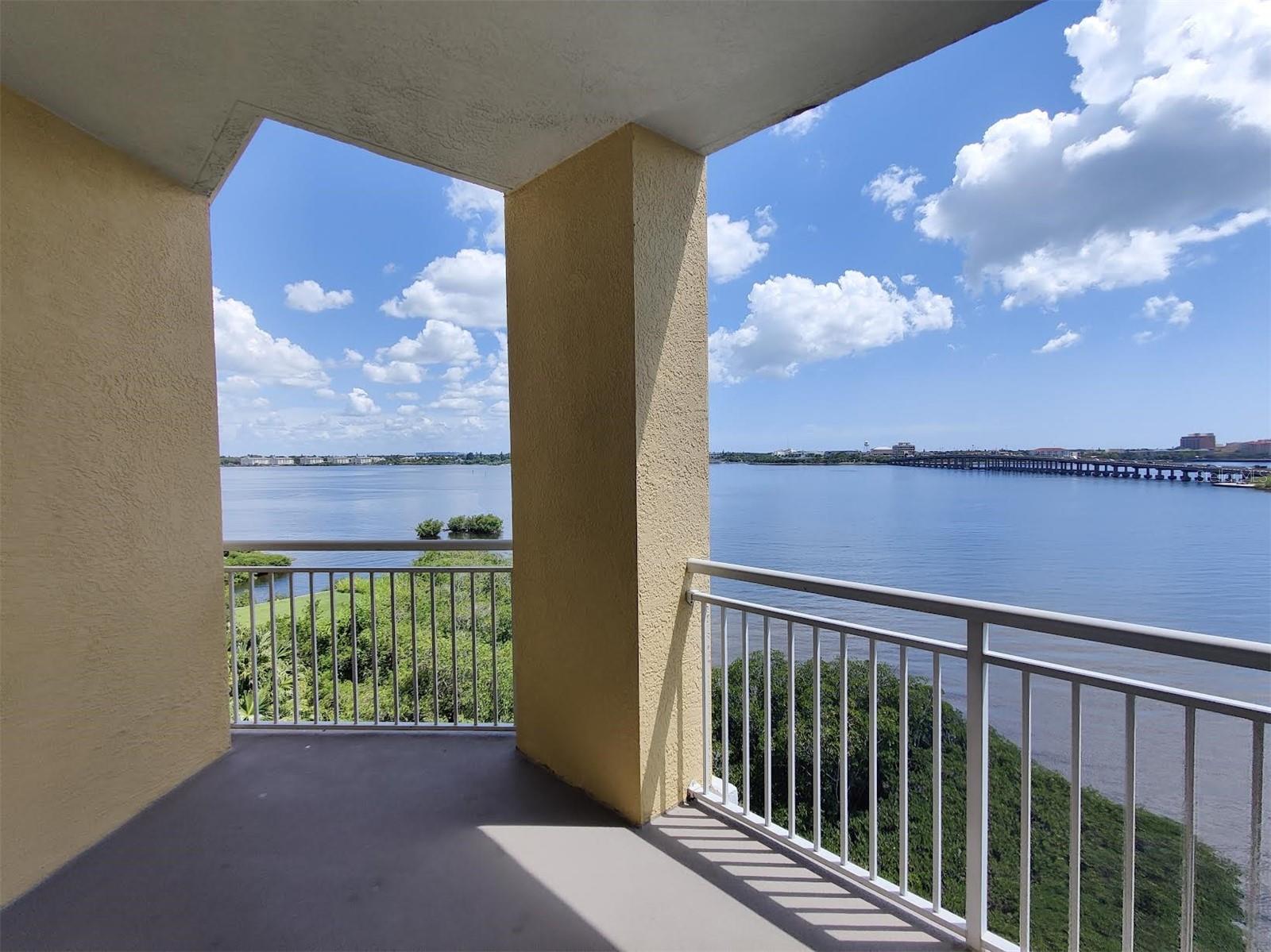 615 RIVIERA DUNES WAY #402, PALMETTO, FL