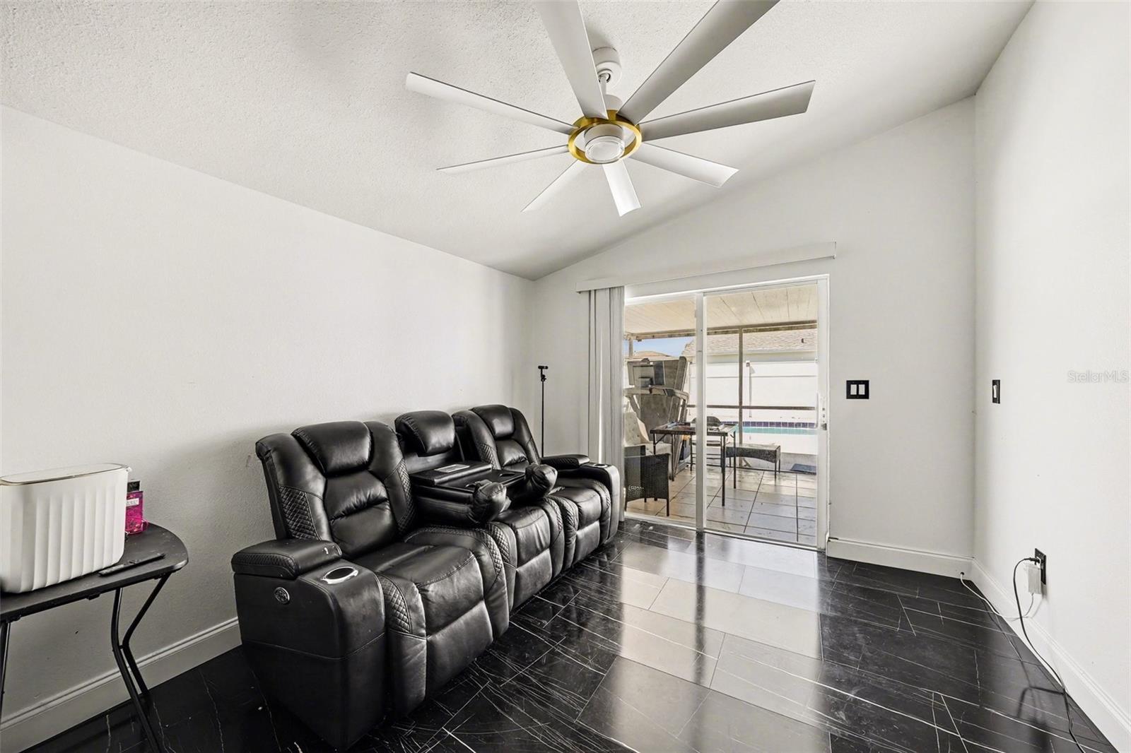 10119 CHIMNEY HILL CT, TAMPA, FL — photo 7