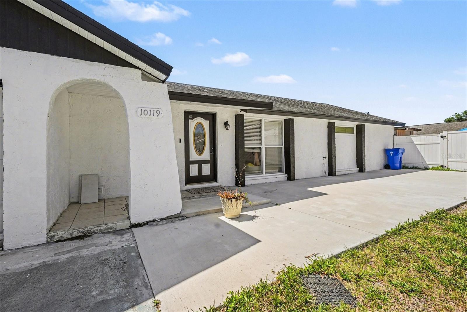 10119 CHIMNEY HILL CT, TAMPA, FL — photo 28