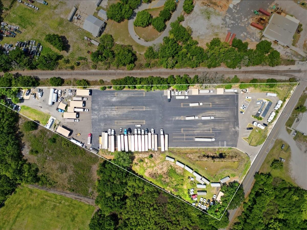 100 S AIRPORT RD, LAKE WALES, FL