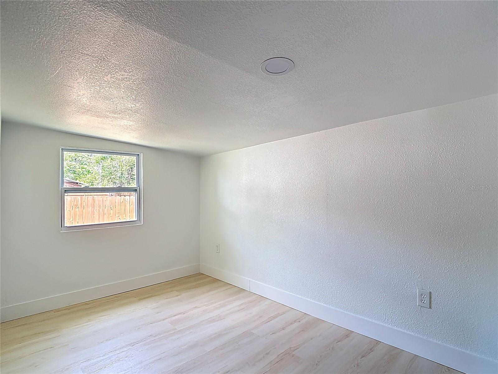 9219 N 13TH ST, TAMPA, FL — photo 25
