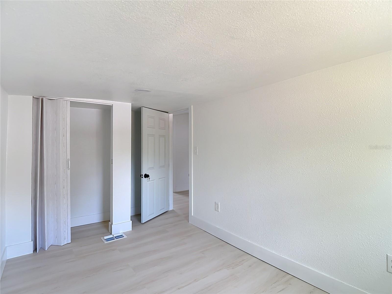 9219 N 13TH ST, TAMPA, FL — photo 27