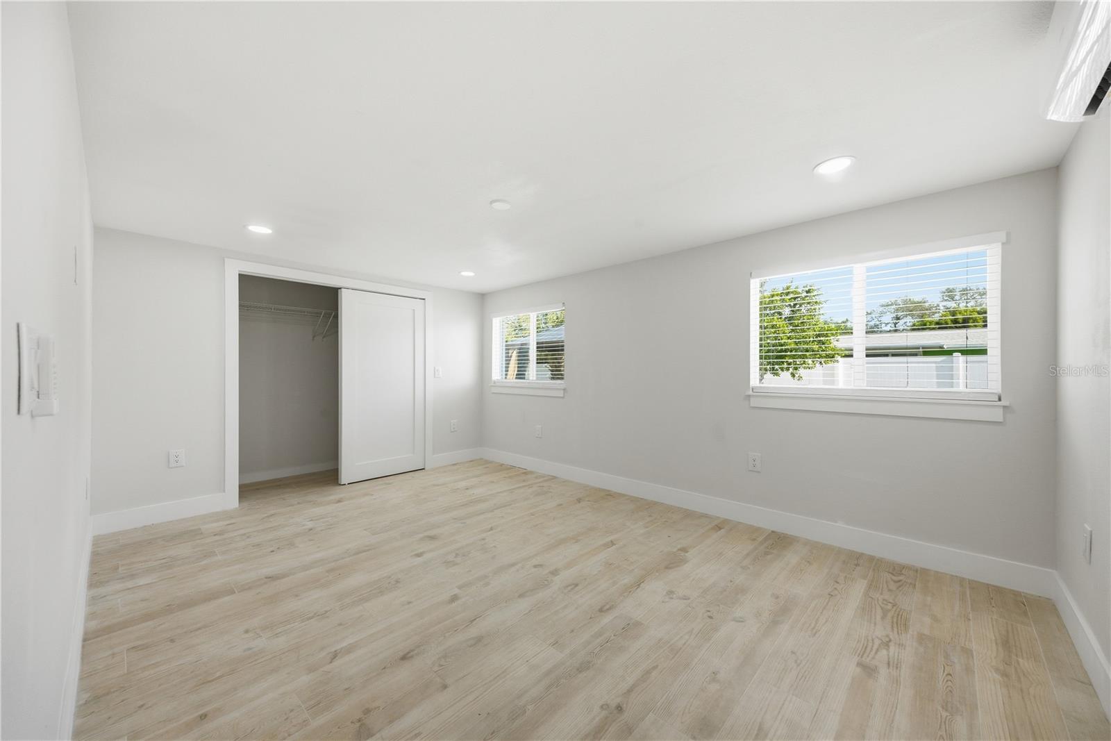 1301 62ND TER S, ST PETERSBURG, FL — photo 10