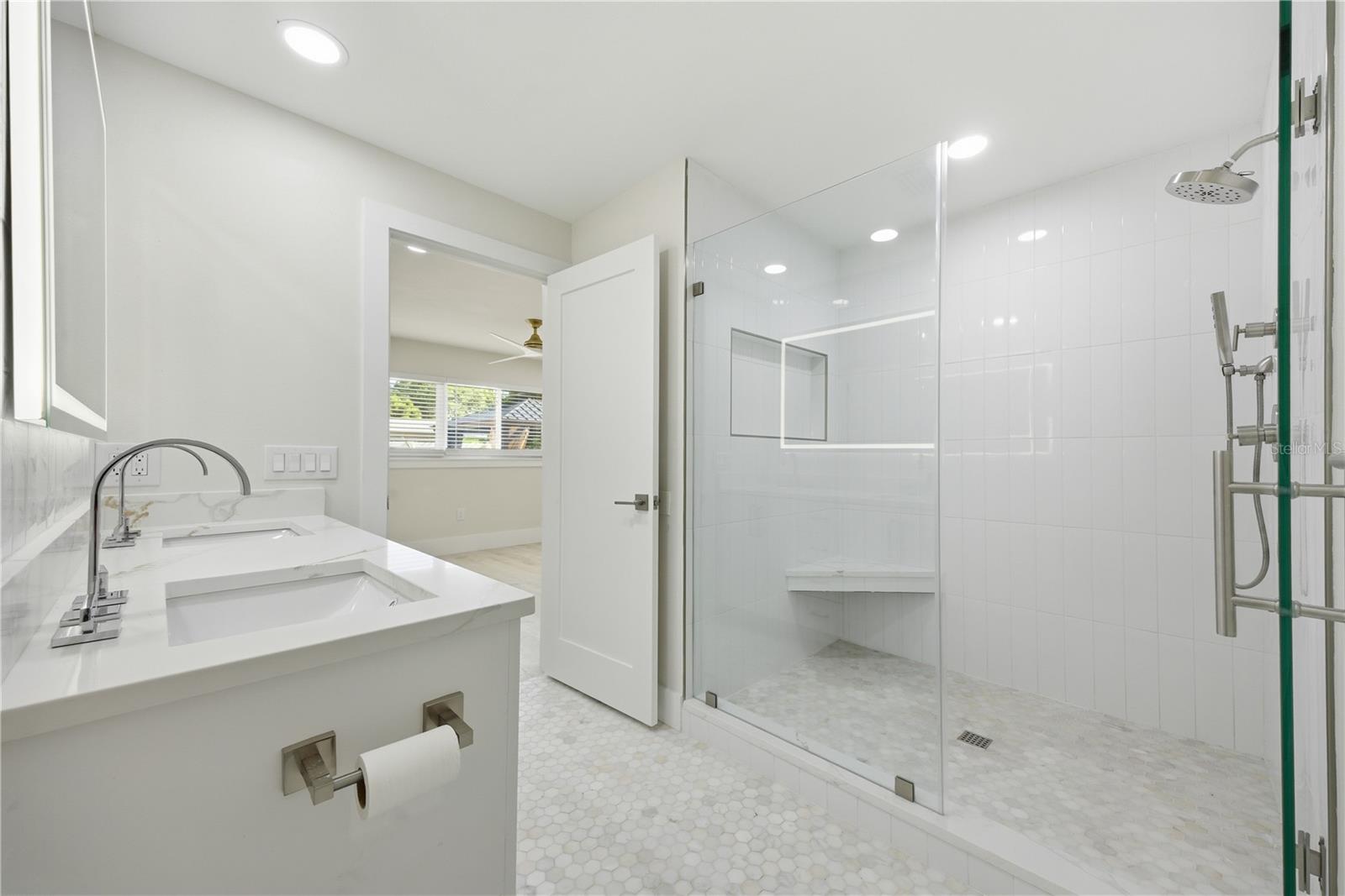1301 62ND TER S, ST PETERSBURG, FL — photo 12