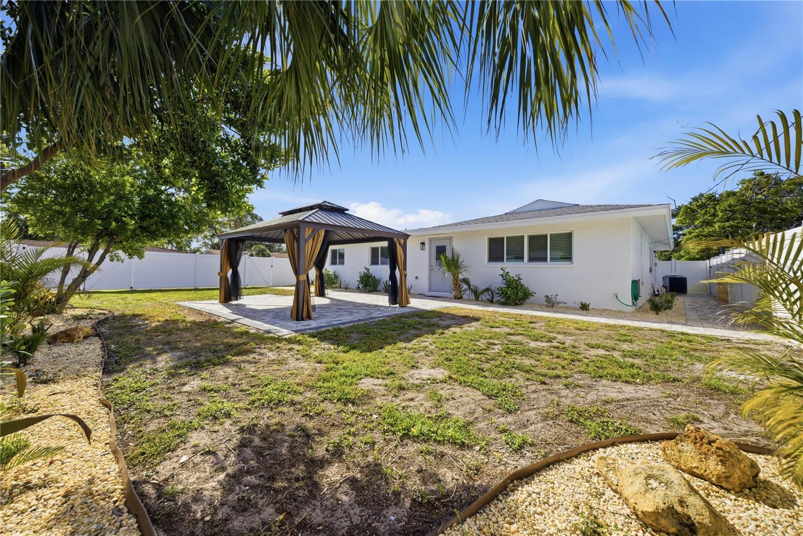 1301 62ND TER S, ST PETERSBURG, FL — photo 16