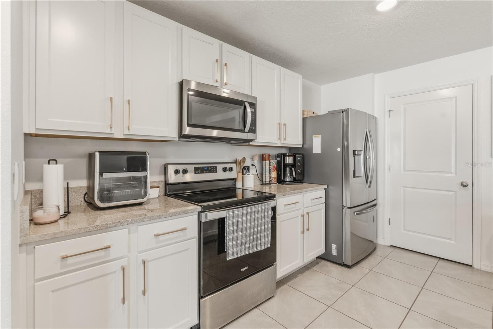 2114 NW 246TH TER, NEWBERRY, FL — photo 8