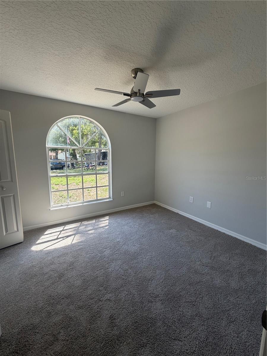 370 S COBBLE CT, MOUNT DORA, FL — photo 25