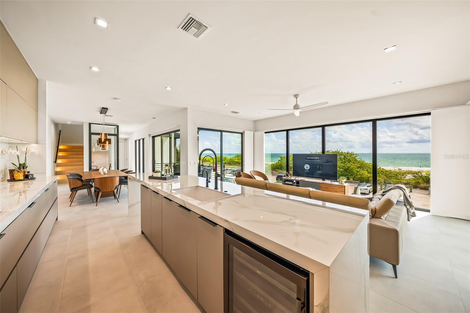101 7TH ST S, BRADENTON BEACH, FL — photo 8