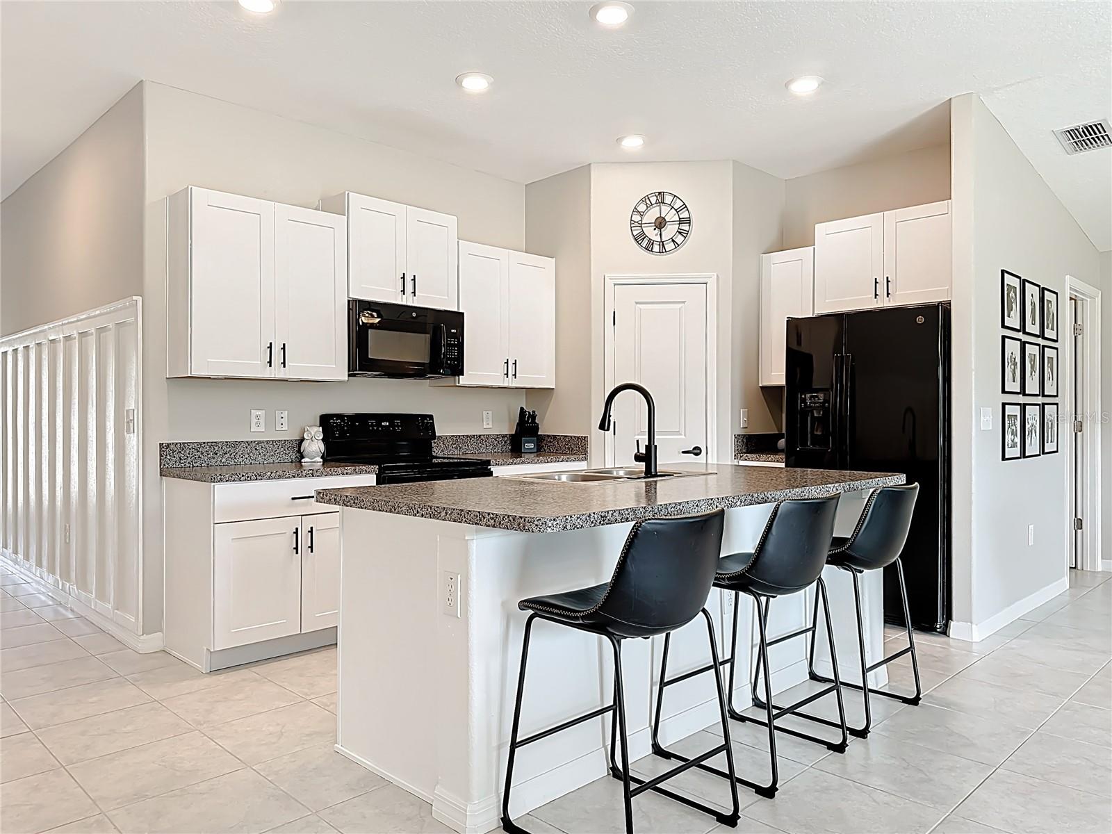 4449 ETERNAL PRINCE DR, SUN CITY CENTER, FL — photo 10