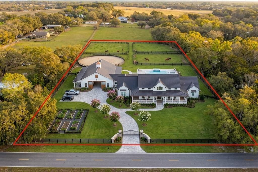 8302 WIRE RD, ZEPHYRHILLS, FL — photo 13