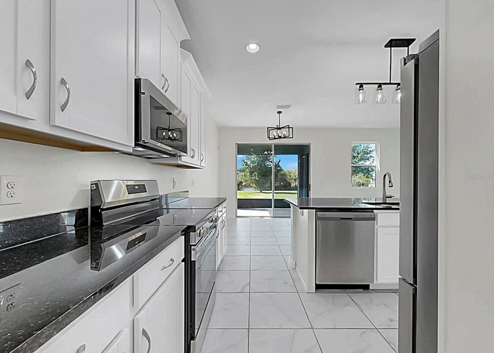12317 BAY ESTUARY BND, RIVERVIEW, FL — photo 11