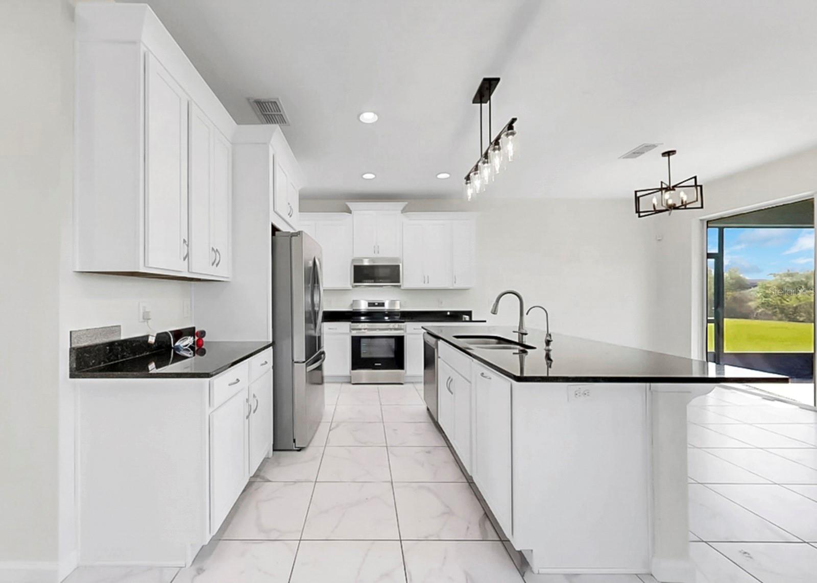 12317 BAY ESTUARY BND, RIVERVIEW, FL — photo 16