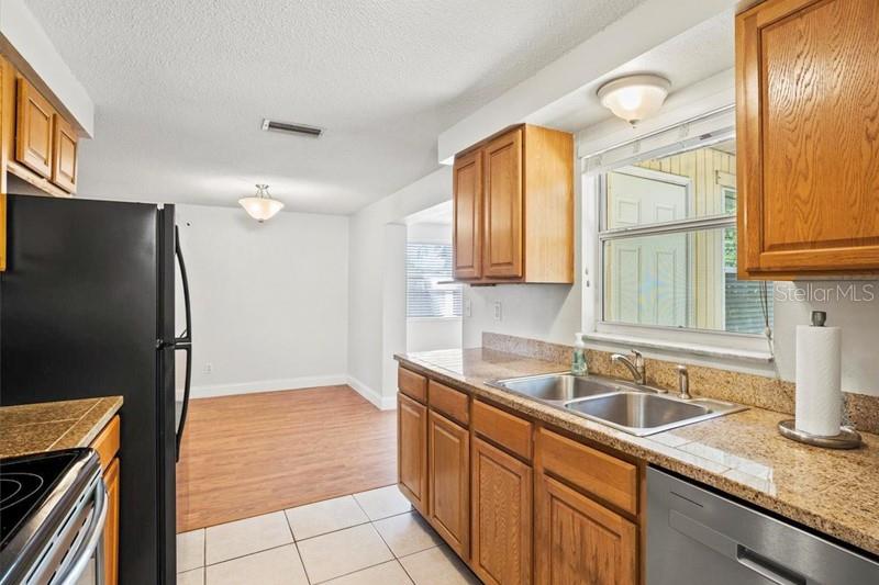 5008 27TH AVE W, BRADENTON, FL — photo 9