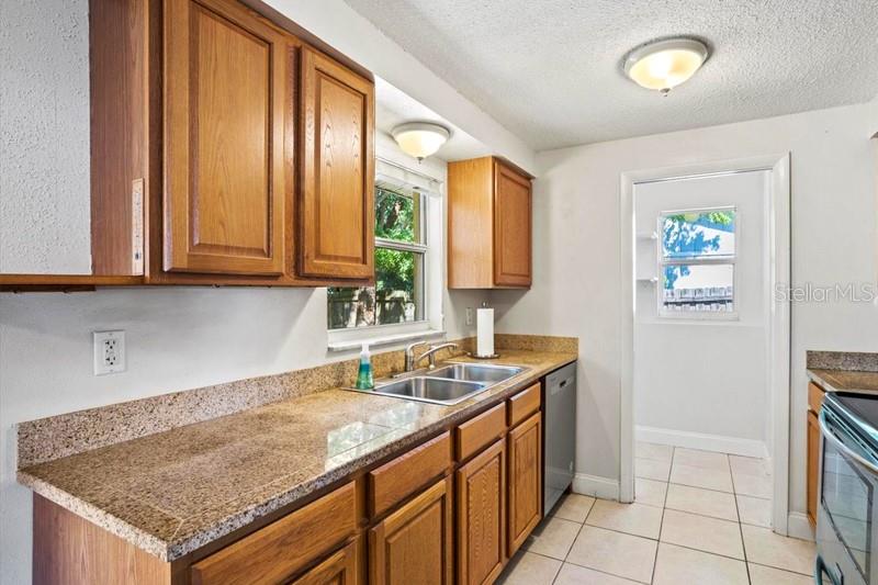 5008 27TH AVE W, BRADENTON, FL — photo 10