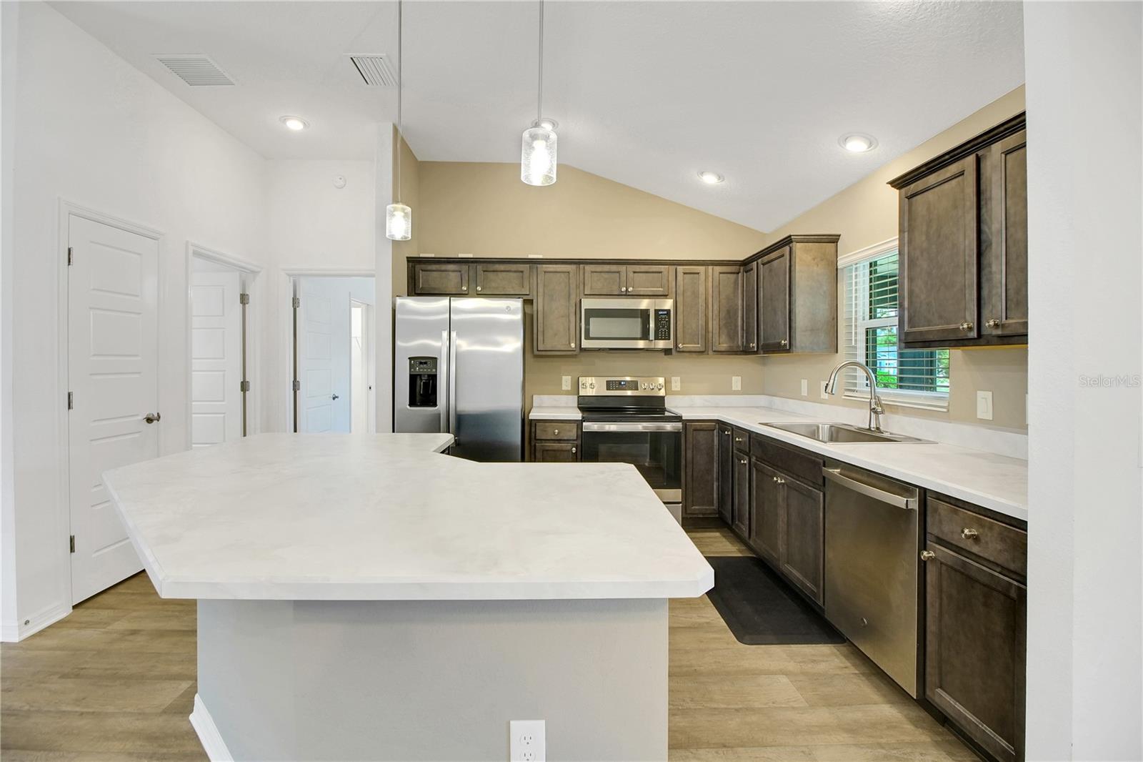 4151 BALCHARAN TER, THE VILLAGES, FL — photo 10