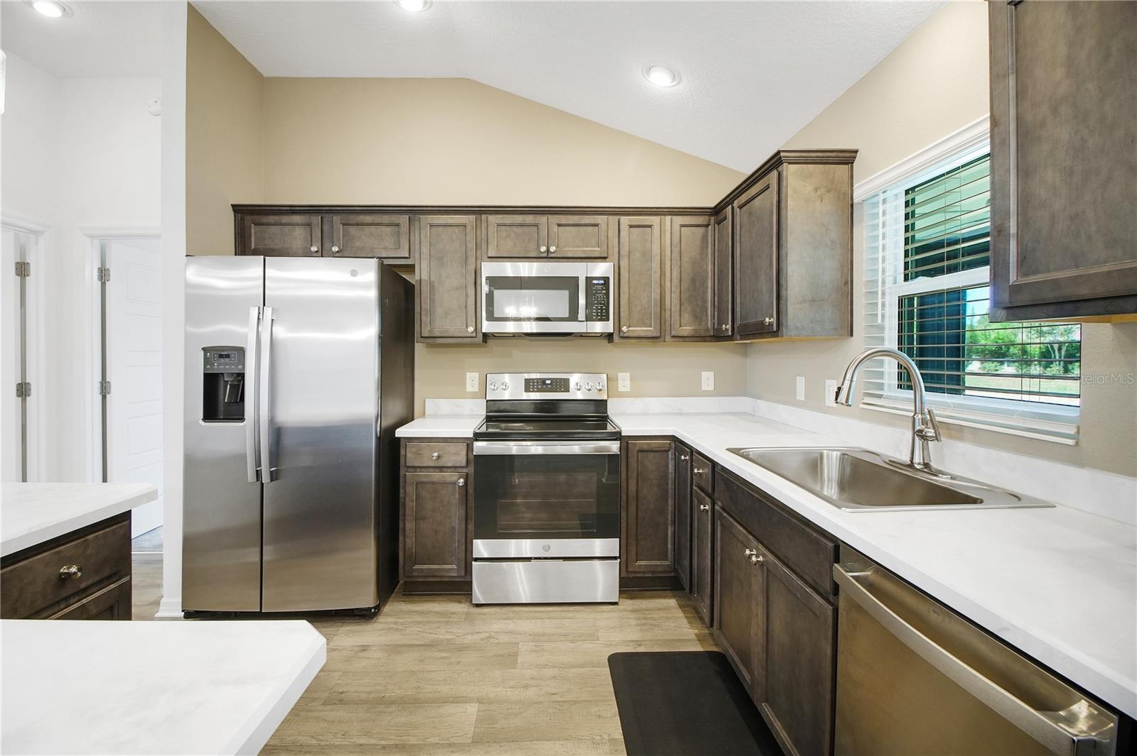 4151 BALCHARAN TER, THE VILLAGES, FL — photo 12