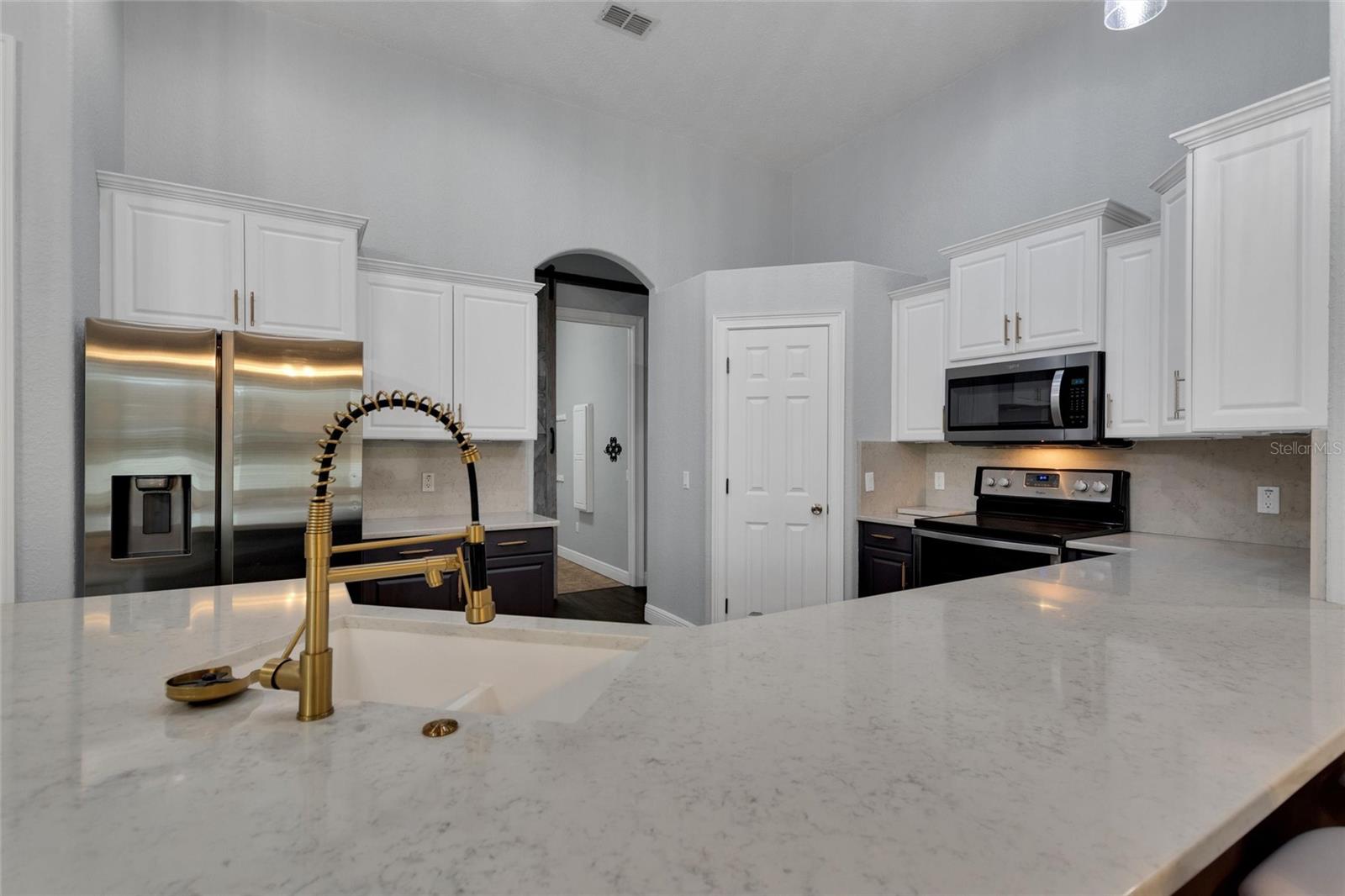 2687 BROOKSIDE BLUFF LOOP, LAKELAND, FL — photo 11