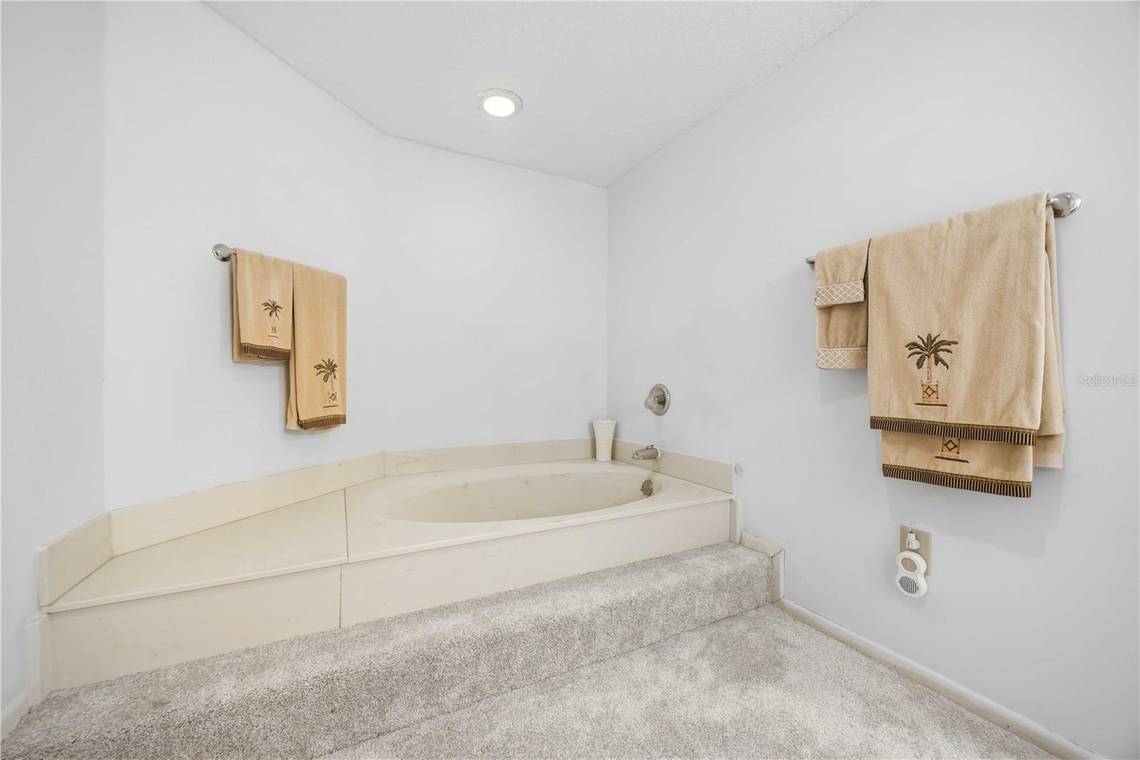 25188 MARION AVE #D308, PUNTA GORDA, FL — photo 37