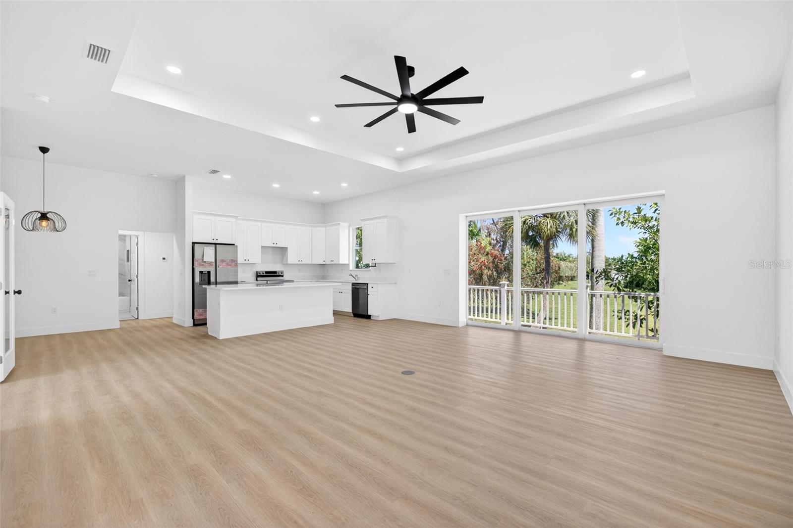 200 LEACH DR, PUNTA GORDA, FL — photo 3