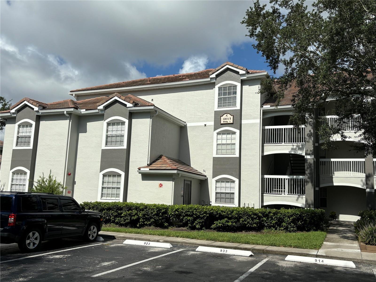 13917 FAIRWAY ISLAND DR #917, ORLANDO, FL