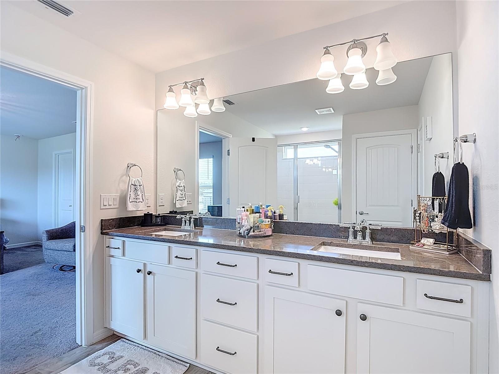 6136 BRADFORD WOODS DR, ZEPHYRHILLS, FL — photo 17