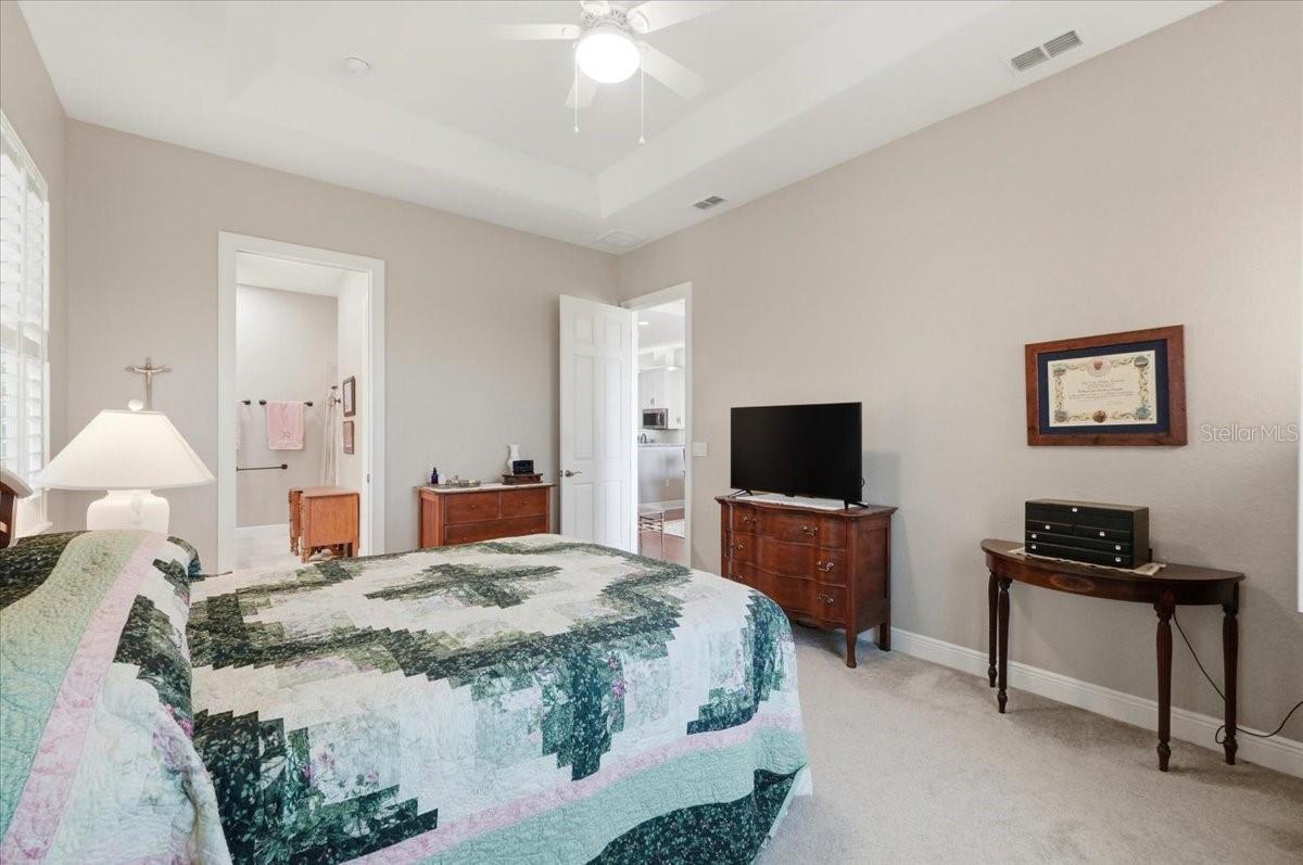 572 MEANDERING WAY, POLK CITY, FL — photo 28