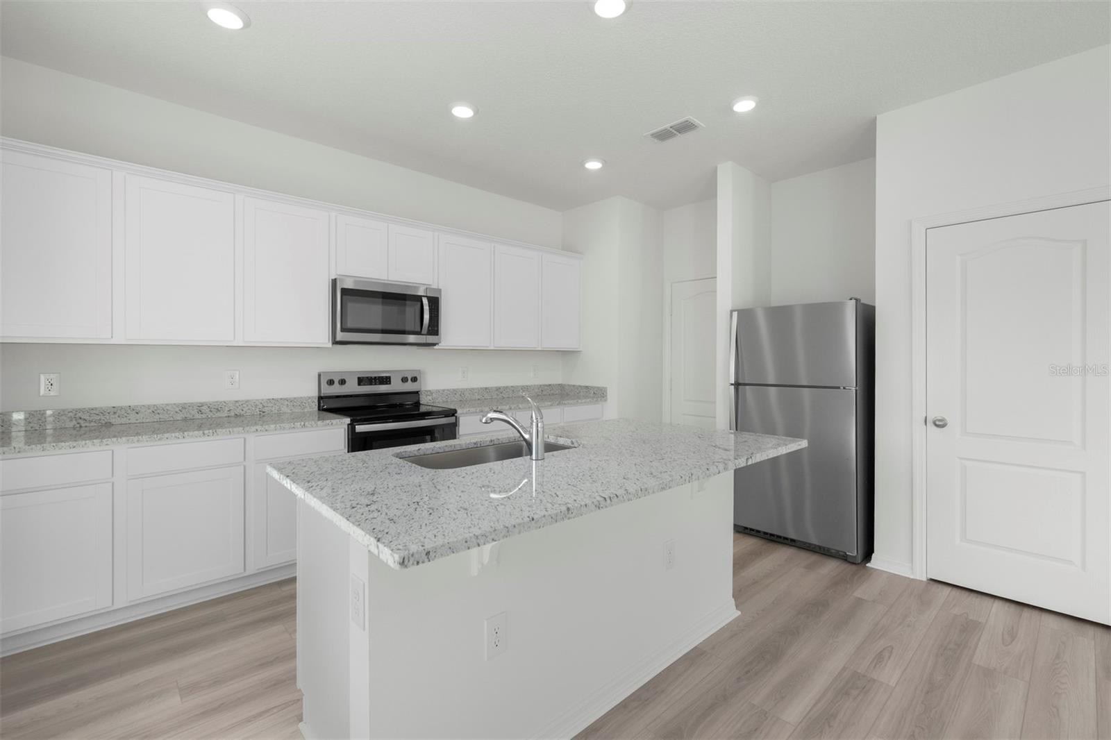1783 WHITE ELEPHANT LOOP, WINTER HAVEN, FL — photo 8