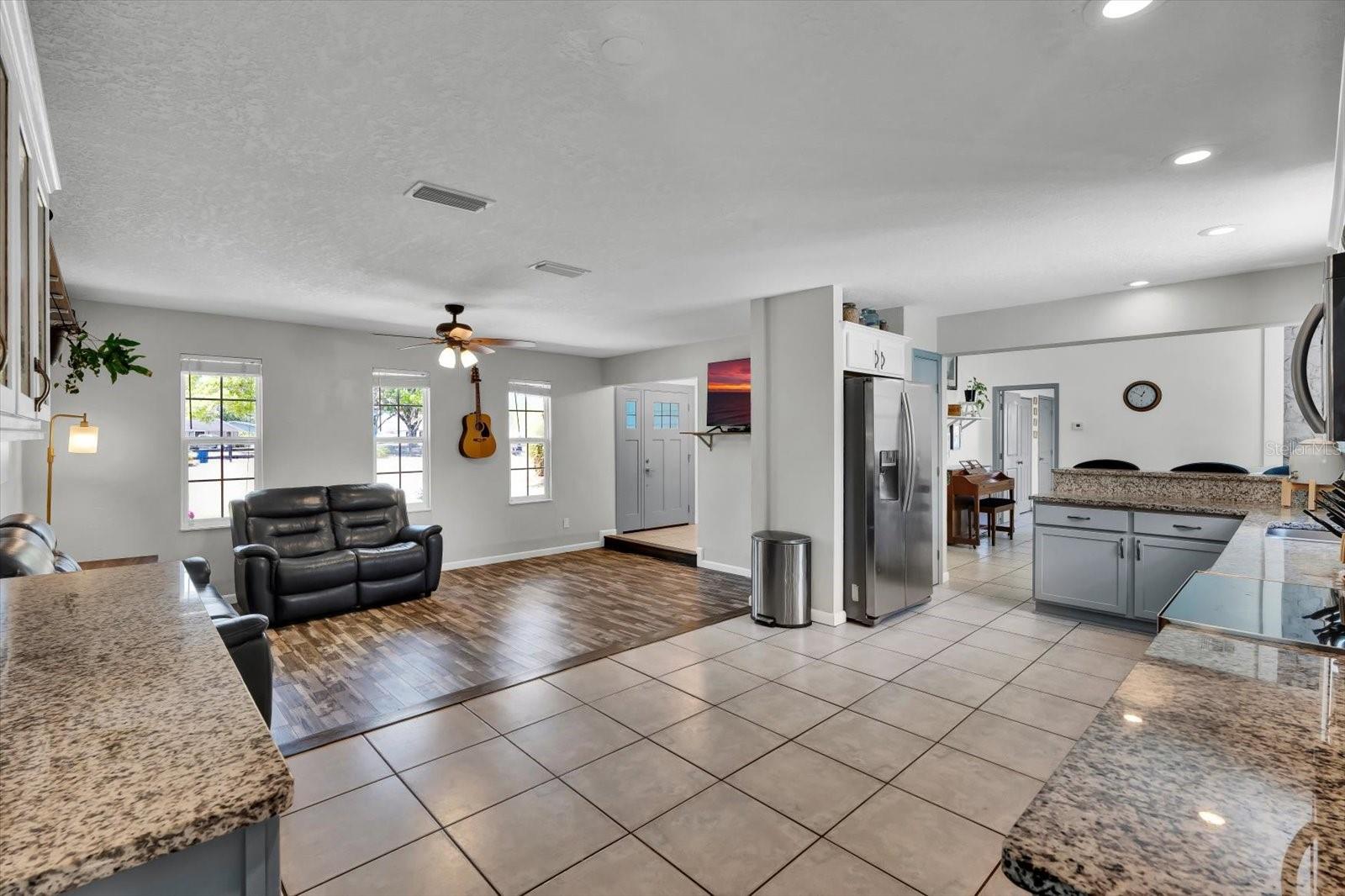 245 COUNTRY CIRCLE DR E, PORT ORANGE, FL — photo 12
