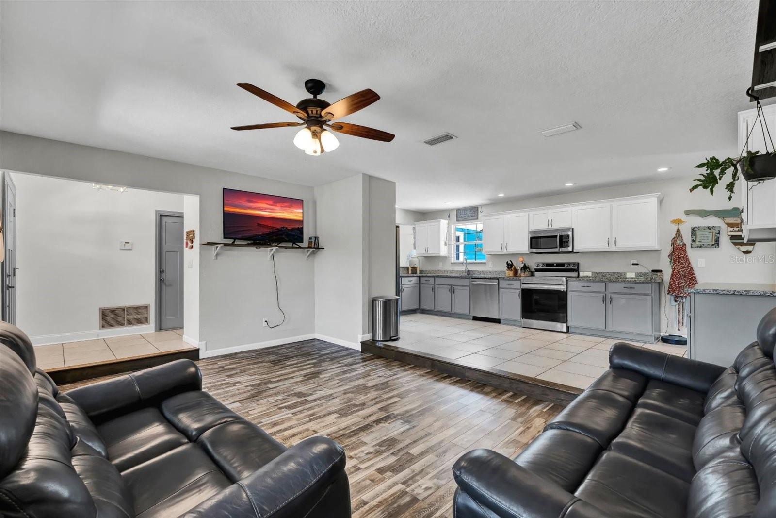 245 COUNTRY CIRCLE DR E, PORT ORANGE, FL — photo 16