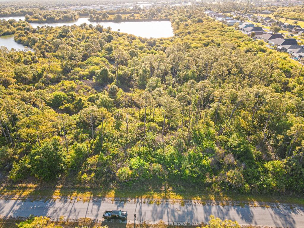BLUELEAF DR, NORTH PORT, FL — photo 14