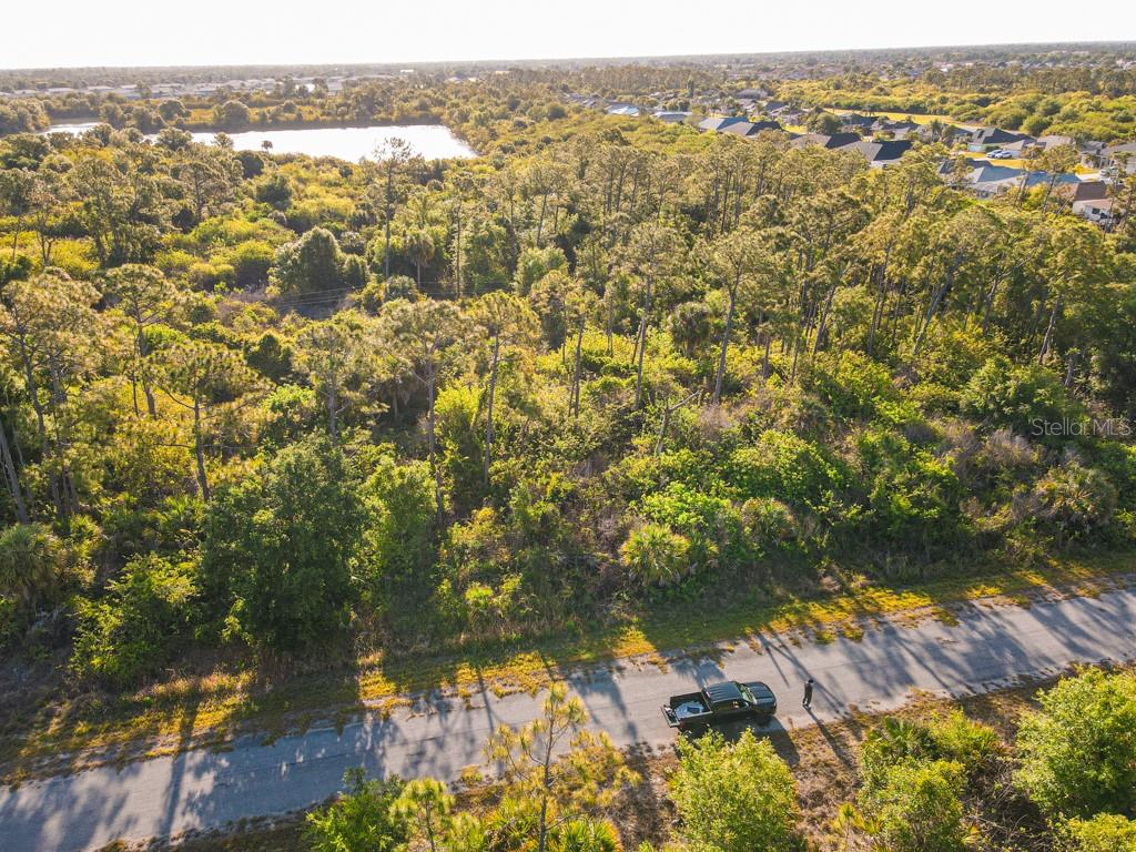 BLUELEAF DR, NORTH PORT, FL — photo 15