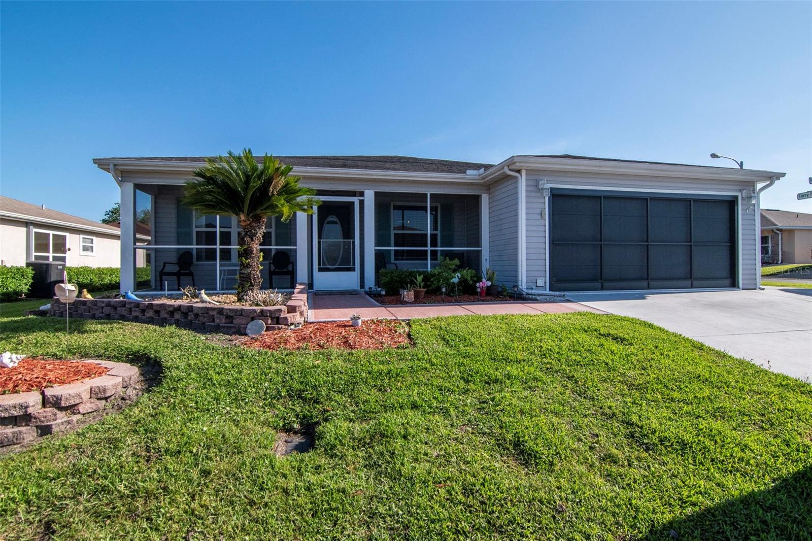 29236 KAPALUA WAY, SAN ANTONIO, FL — photo 2