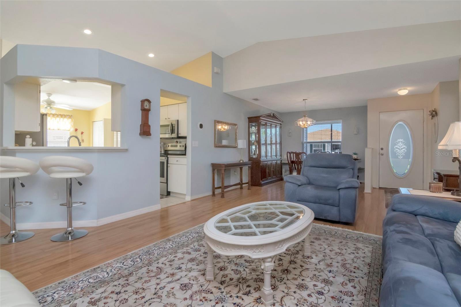 29236 KAPALUA WAY, SAN ANTONIO, FL — photo 9
