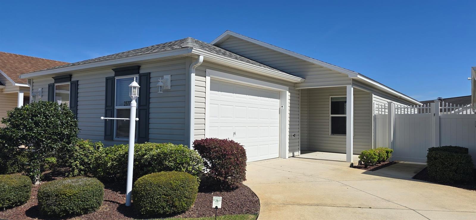 2577 LINDEWOOD ST, THE VILLAGES, FL