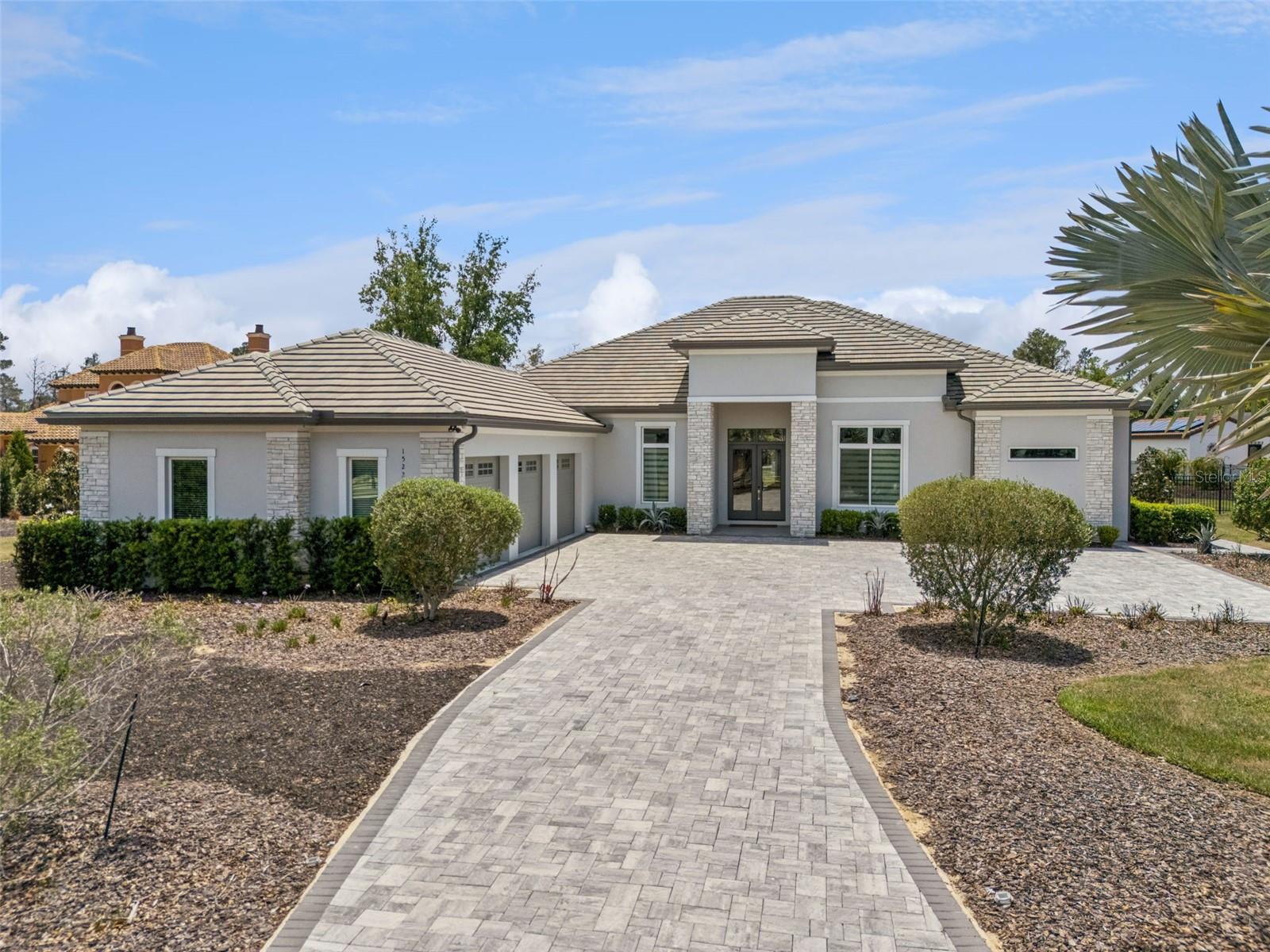 15220 PENDIO DR, BELLA COLLINA, FL