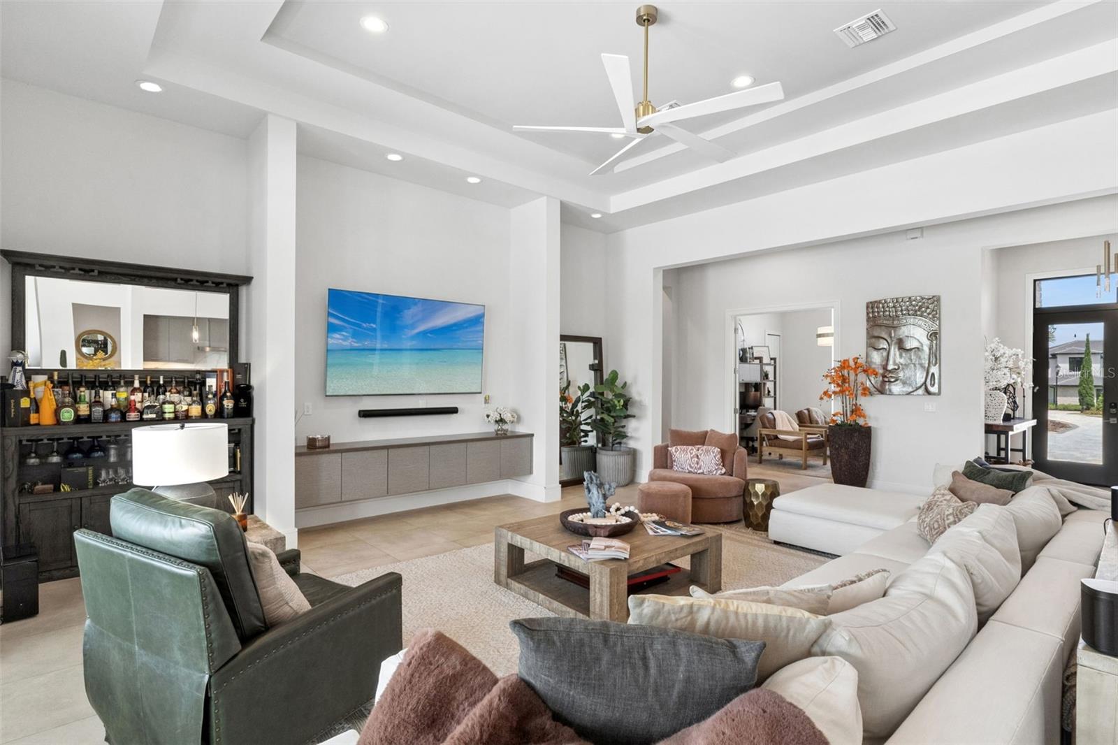 15220 PENDIO DR, BELLA COLLINA, FL — photo 9